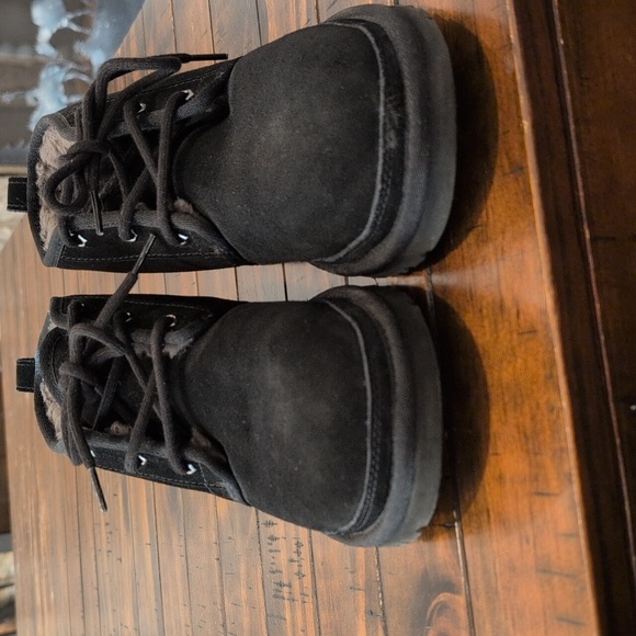 Ugg Nuemel Chukka Boot - Picture 4 of 13